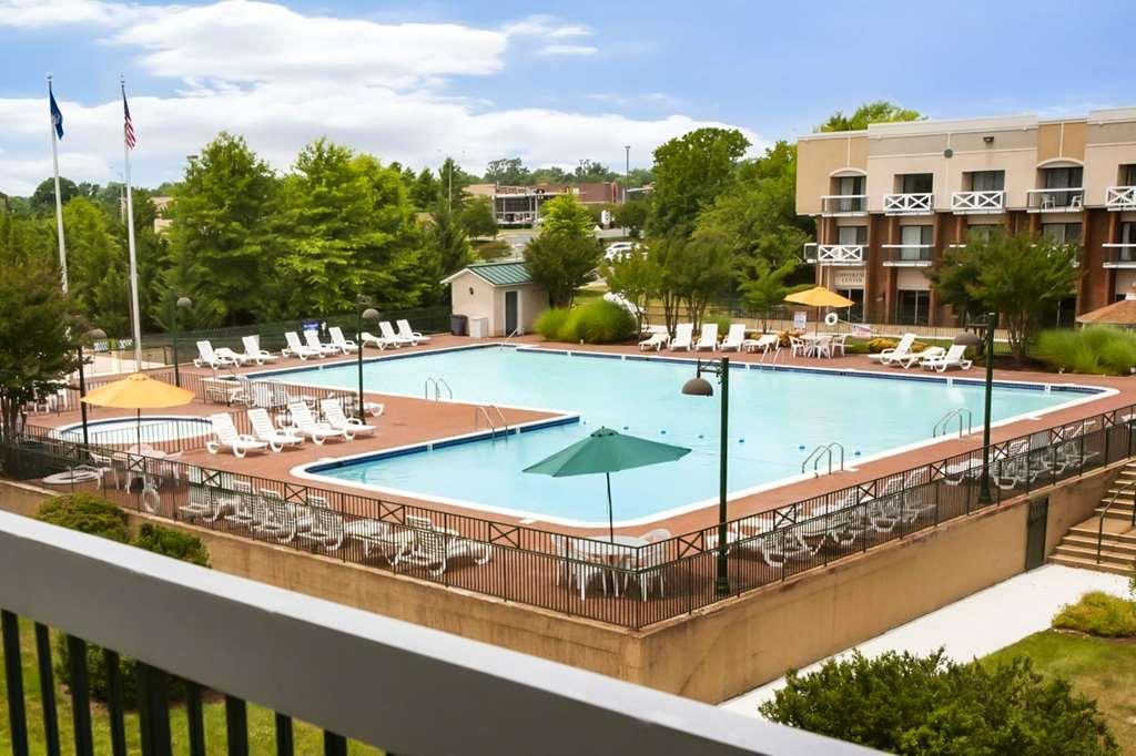 Clarion Hotel & Suites Convention Center Fredericksburg Facilities photo